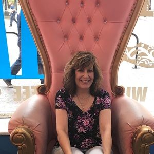 Meet your Posher, Theresa